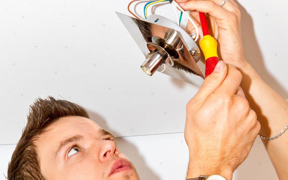recherche électricien bâtiment Maule